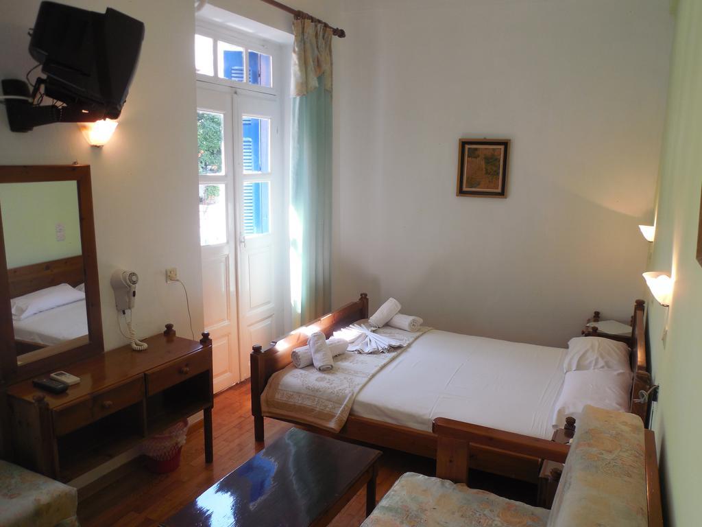 Adonis Rooms Скопелос Экстерьер фото