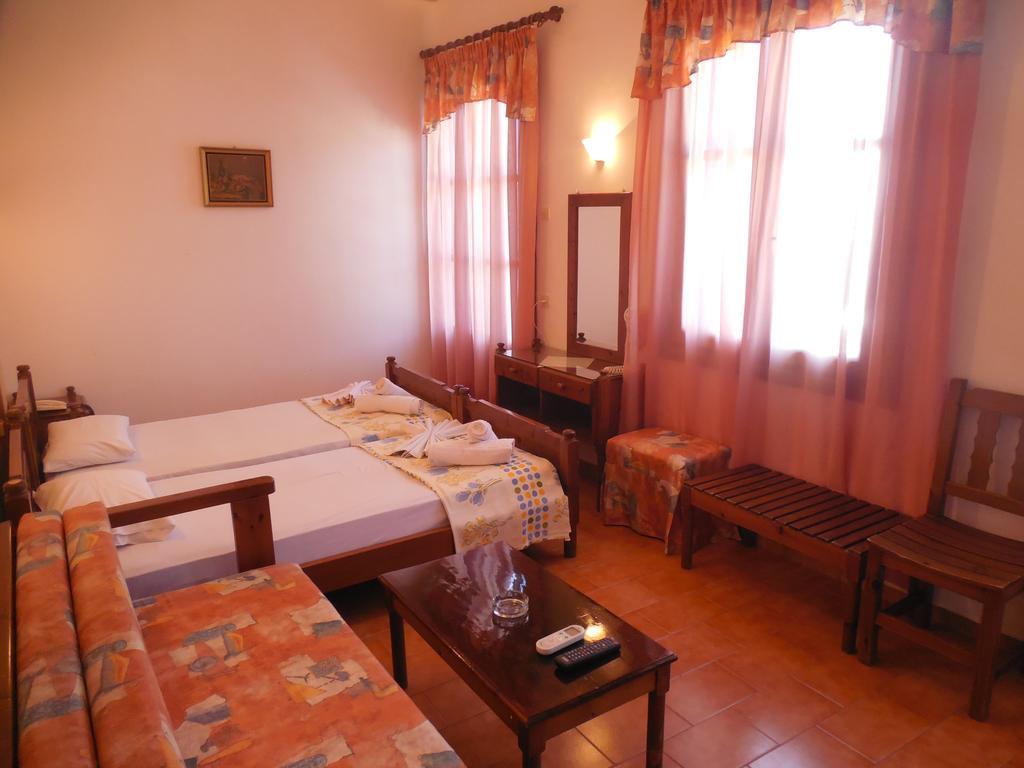 Adonis Rooms Скопелос Экстерьер фото